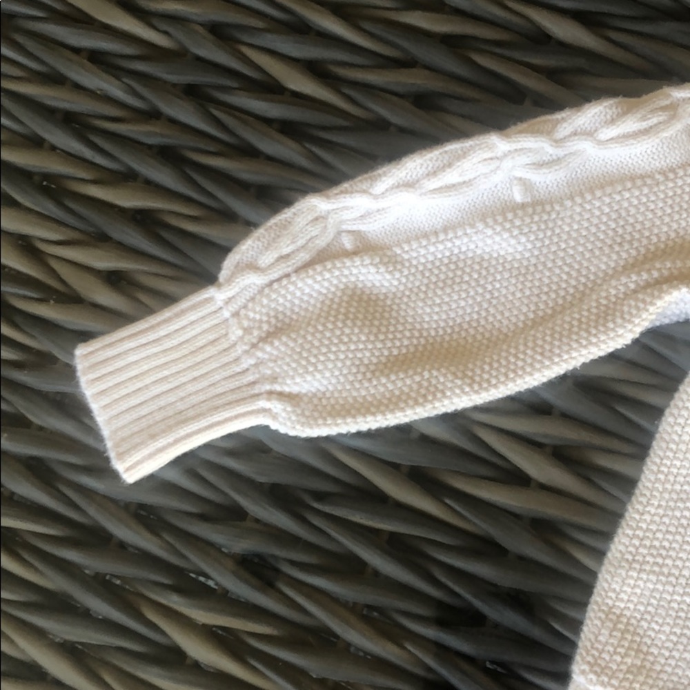 GAP Cable Knit Puffy Cuff Sweater - Picture 2 of 6